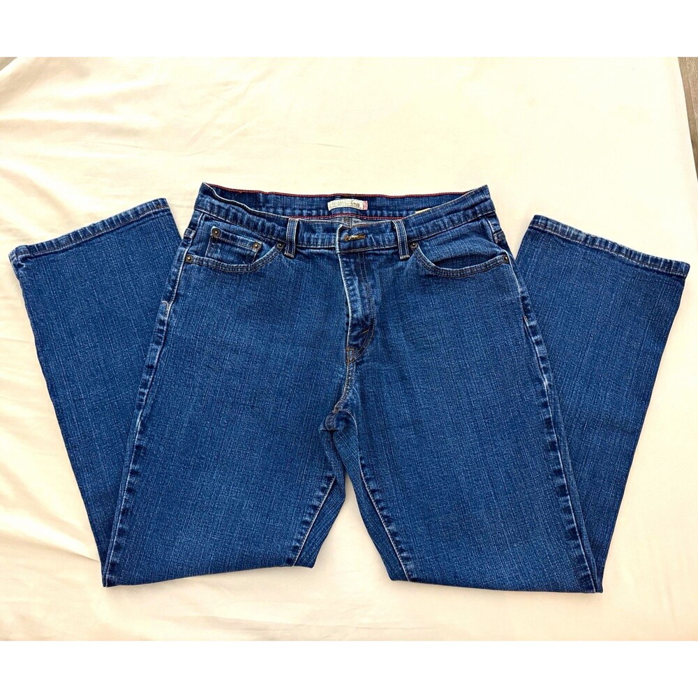 Levi's Women's Blue Medium Wash Denim Relaxed Fit Bootcut Stretch 5-Pocket